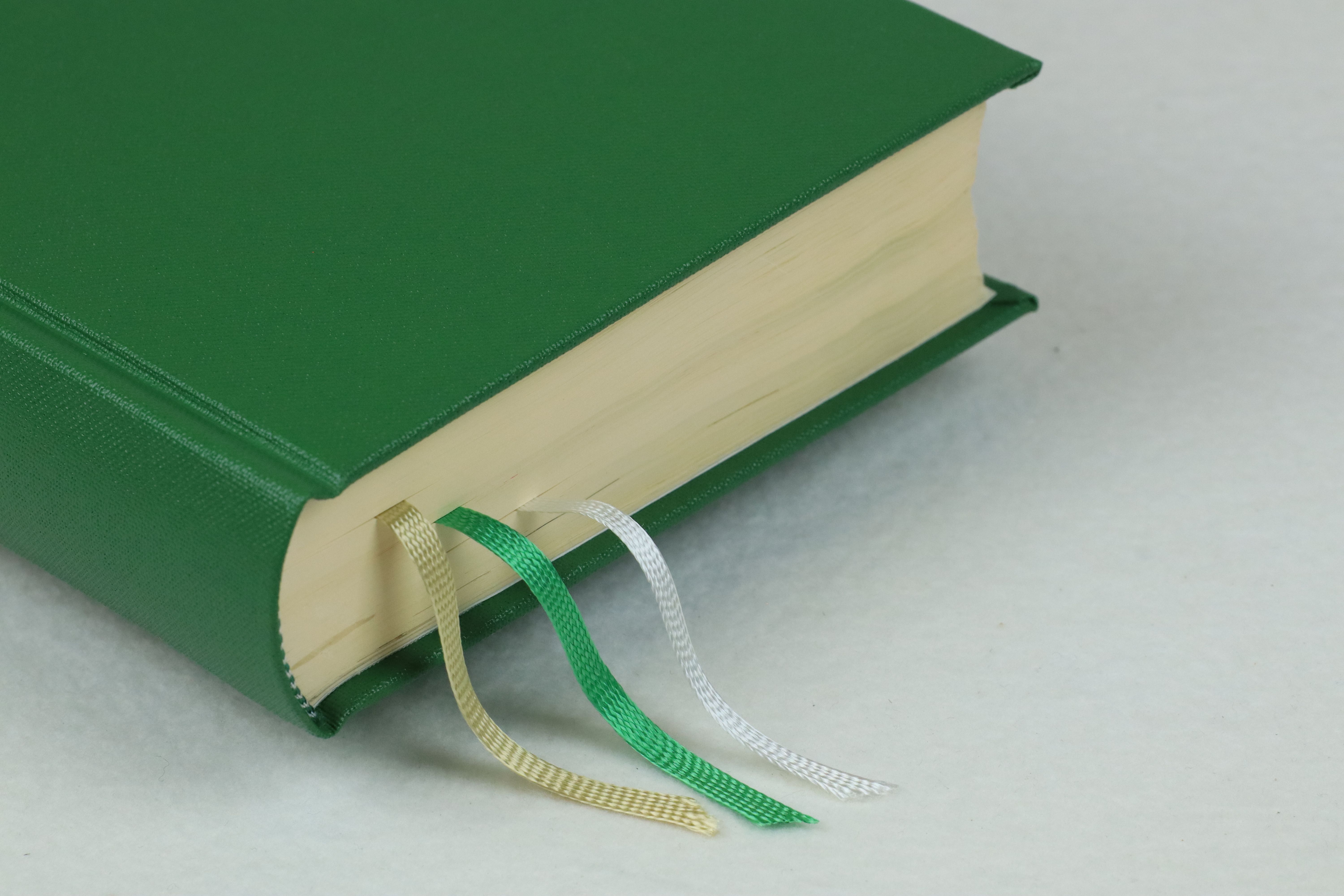 Buch mit 3 Zeichenbändern